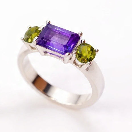 Anillo Amatista Cuadrada